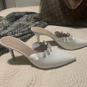 white mule sandler from pure navy